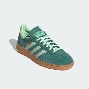 Adidas Handball SPEZIAL in Collegiate Green / Semi Green Spark / Gum